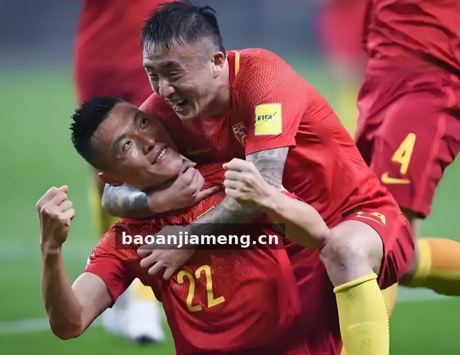 乐球吧 从青训营到欧冠夜：一位虚构草根教练的十年战术手记